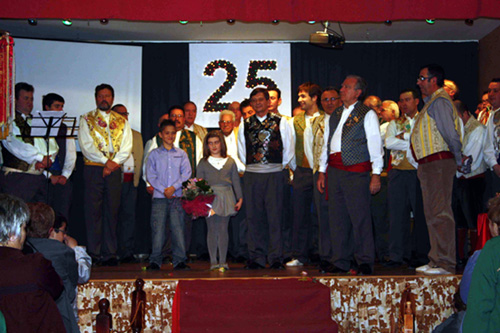 Presentación del Fallero en la Falla San Isidro