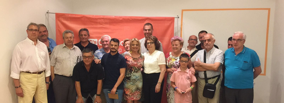 20160714 Amparo Picó con representantes de diversas fiestas de la ciudad